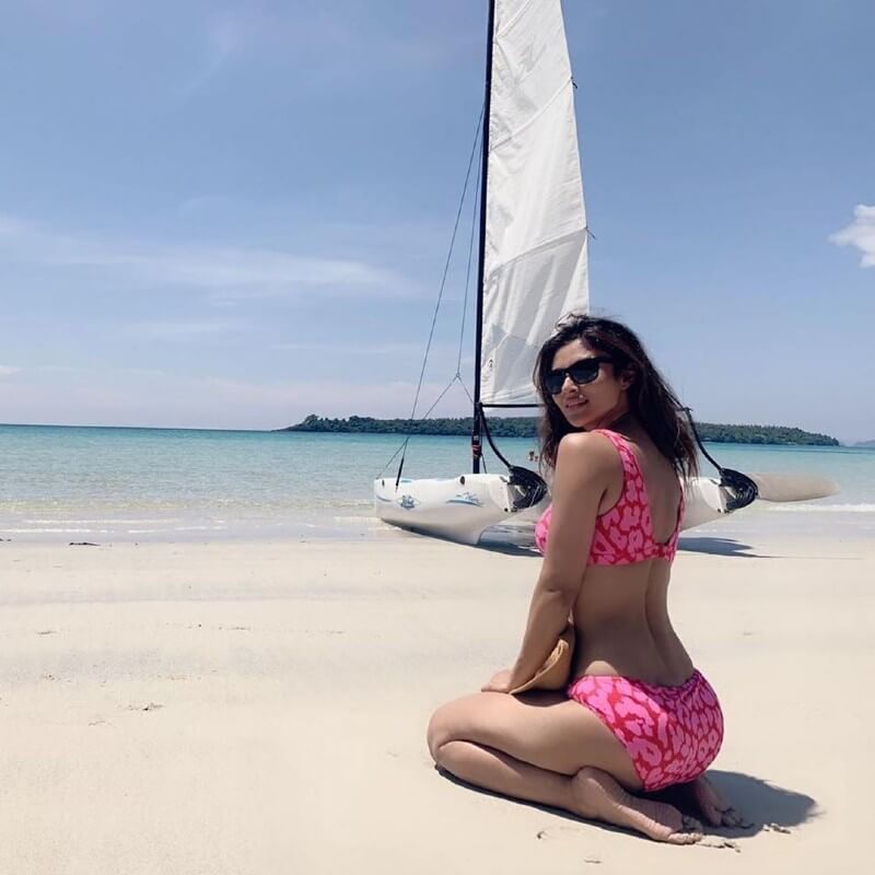 actress mouni roy shares some sizzling pictures from her thailand holiday 4 - Mouni Roy Bikini Photos | Hot Mouni Roy Bikini Swimsuit Pics Shows Off Her Toned Body