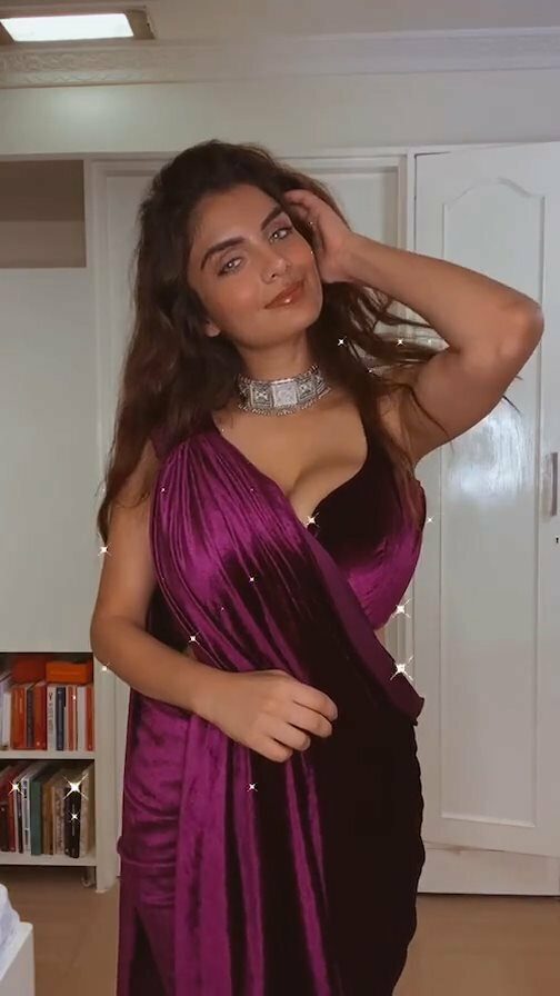 anveshi 236 - Anveshi Jain's last Instagram LIVE before she takes a break - see her hot HD stills in saree.