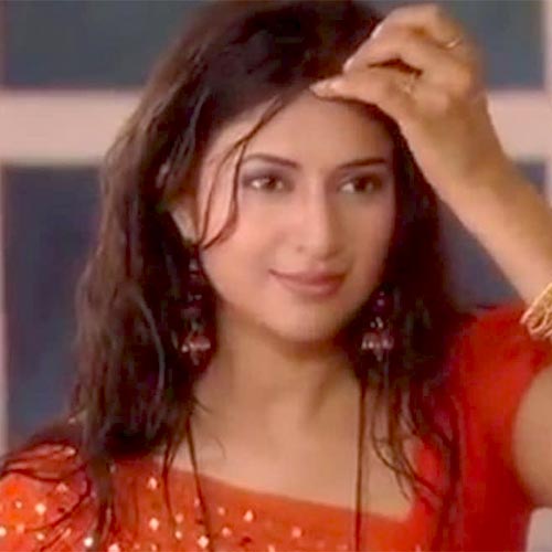 divyanka tripathi indian tv actress first show old - 10 Indian TV actresses and how they looked in their first TV show.