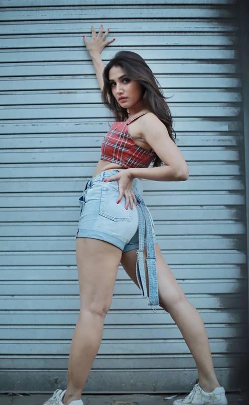 donal bisht hot indian actress sexy body 1 - Donal Bisht sets things on fire in overall shorts and crop top - see photos.