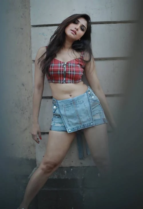 donal bisht hot indian actress sexy body 5 - Donal Bisht sets things on fire in overall shorts and crop top - see photos.