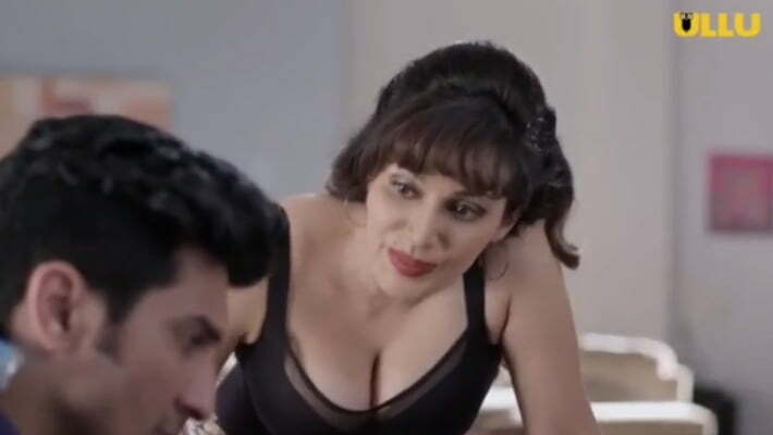 flora 3 - Flora Saini - All hot scenes. Actress from Gandii Baat, Dupur Thakurpo and Wanna Have a Good Time.