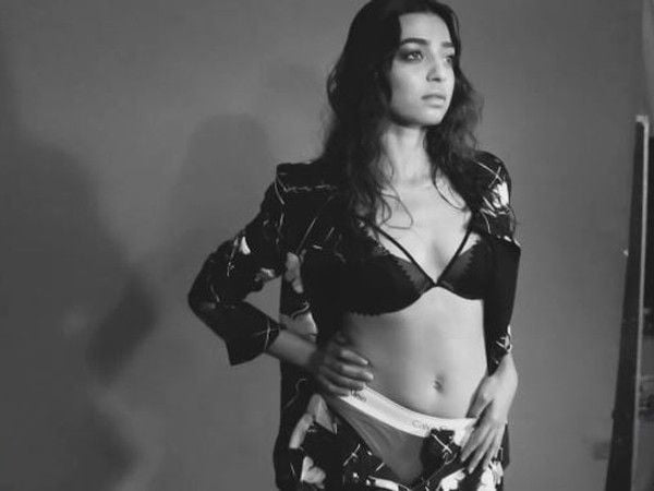 gorgeous actress radhika apte wearing bikini top - Radhika Apte Bikini Pictures | Hot Bollywood Actress Radhika Apte Bikini Photos Are Too Beautiful