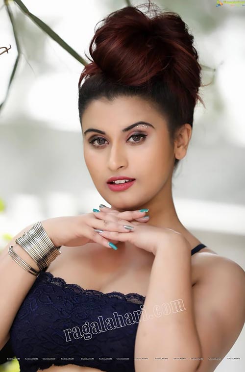 gunnjan 27 - Deadly Affair actress, Gunnjan Aras raises heat with her latest hot photoshoot.