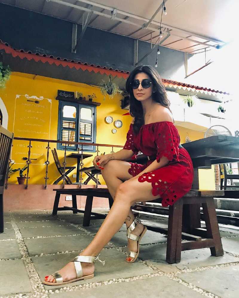 kishwer merchant hot legs thighs in short red dress - Kishwar Merchant Bikini Pictures | TV Actress Kishwer Merchant Bikini Photos Viral On Internet