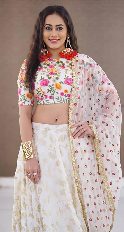 krutika 7 - 40 hot photos of Krutika Desai - Saath Nibhaana Saathiya 2 actress. Wiki Bio, Age, Films, TV Shows, Music Video.