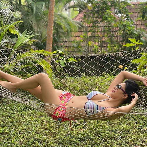 Hot Bikini Pictures of Mallika Sherawat 