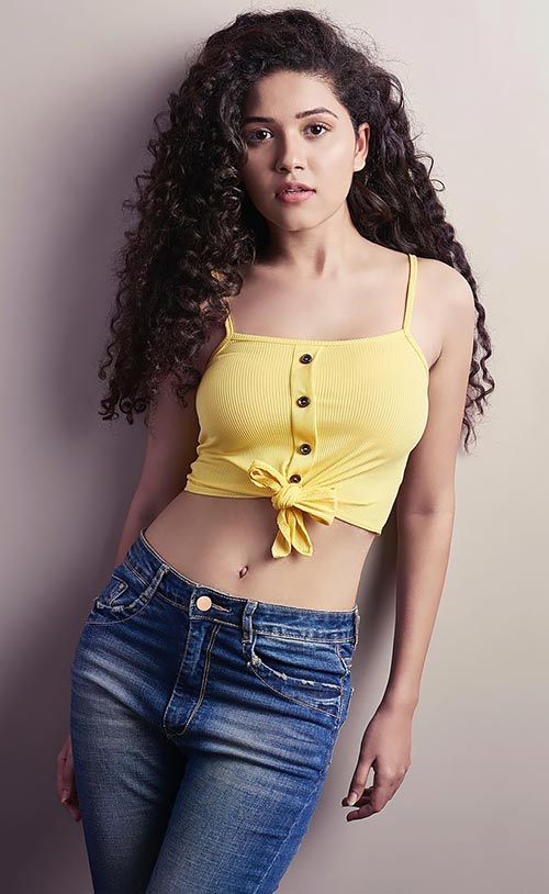 pooja sundar shetty navel hot actress rejctx 4 - 15 hot photos of Pooja Sundar Shetty - actress Rejctx web series.