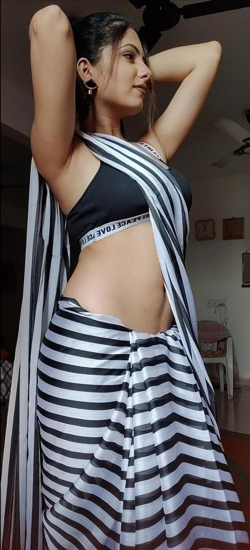 Priya Tiwari Hot