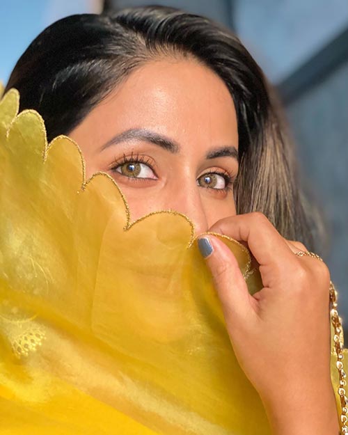 realhinakhan 172060672 567437937982485 7707000382957852723 n - Hina Khan in this beautiful yellow outfit wishes fans a Happy Ramadan - see (15+) photos.