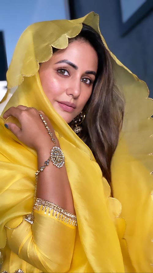 realhinakhan 173209979 474610857304602 1230306799943115127 n - Hina Khan in this beautiful yellow outfit wishes fans a Happy Ramadan - see (15+) photos.
