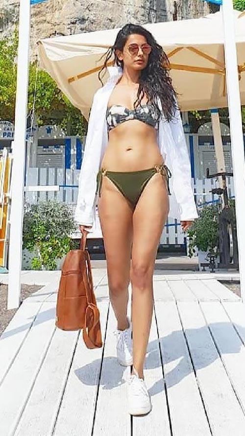 sarah jane dias in bikini hot actress tandav web series 7 - 21 hot bikini photos of Sarah Jane Dias from Tandav web series - actress who plays Ayesha Pratap Singh.