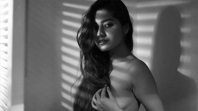 simran 2 - Simran Kaur topless video - Indian Internet sensation and bold model. Video shot by Tarun Singh.