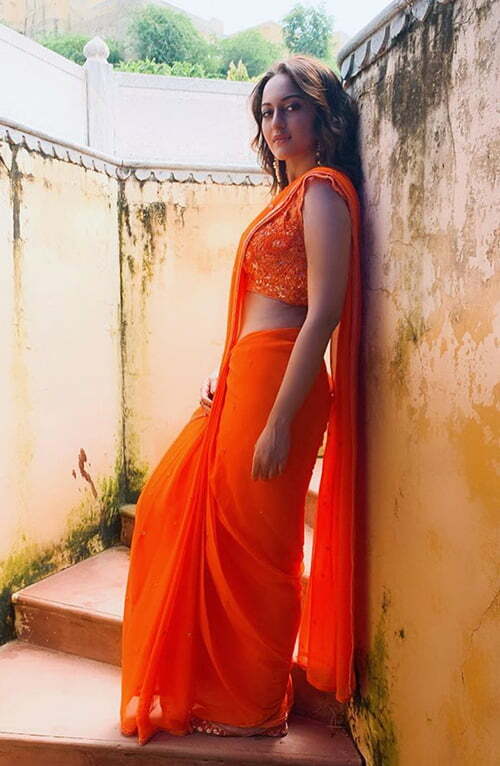 sonakshi 35 - Sonakshi Sinha looks stunning in saree for Dabangg 3 - see latest photos.