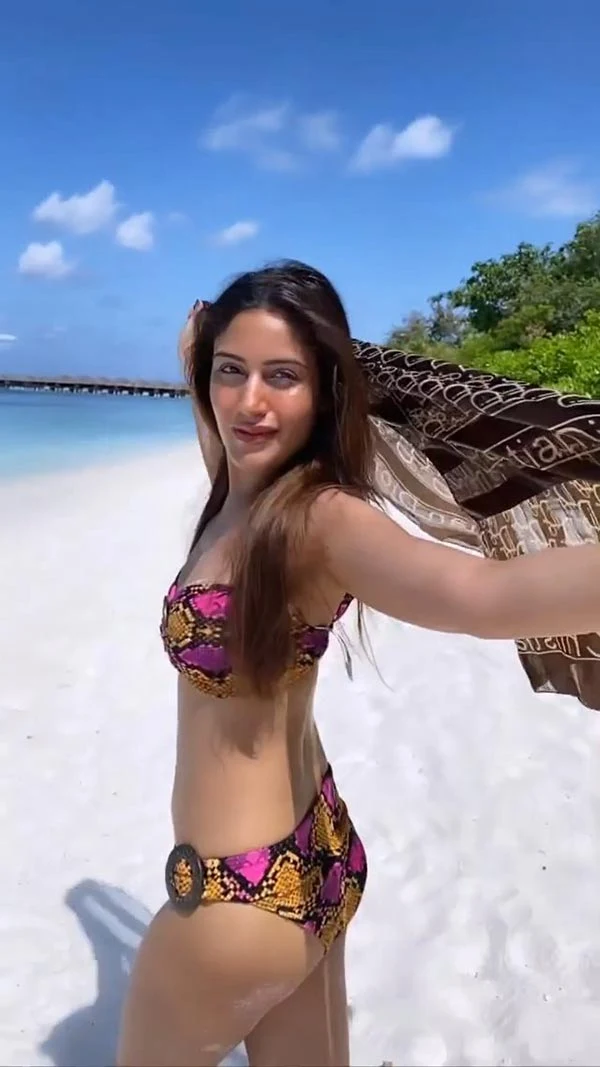 surbhi chandna bikini sexy body indian actress 12 - Naagin 5 actress, Surbhi Chandna, flaunts her sexy body in bikini - see vacation photos.